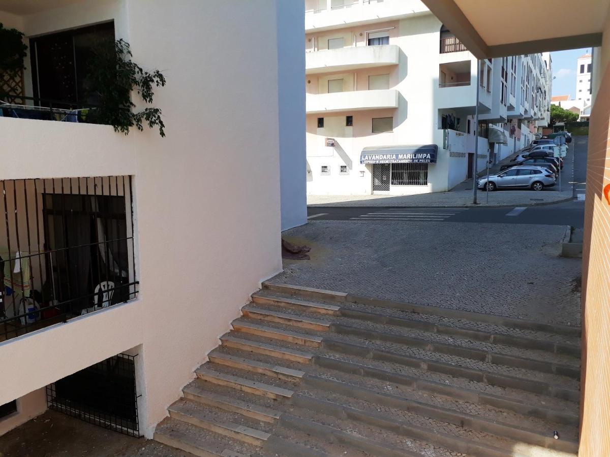 T2 Tahiti - Terraco, Familiar, Garagem, Wifi Daire Quarteira Dış mekan fotoğraf