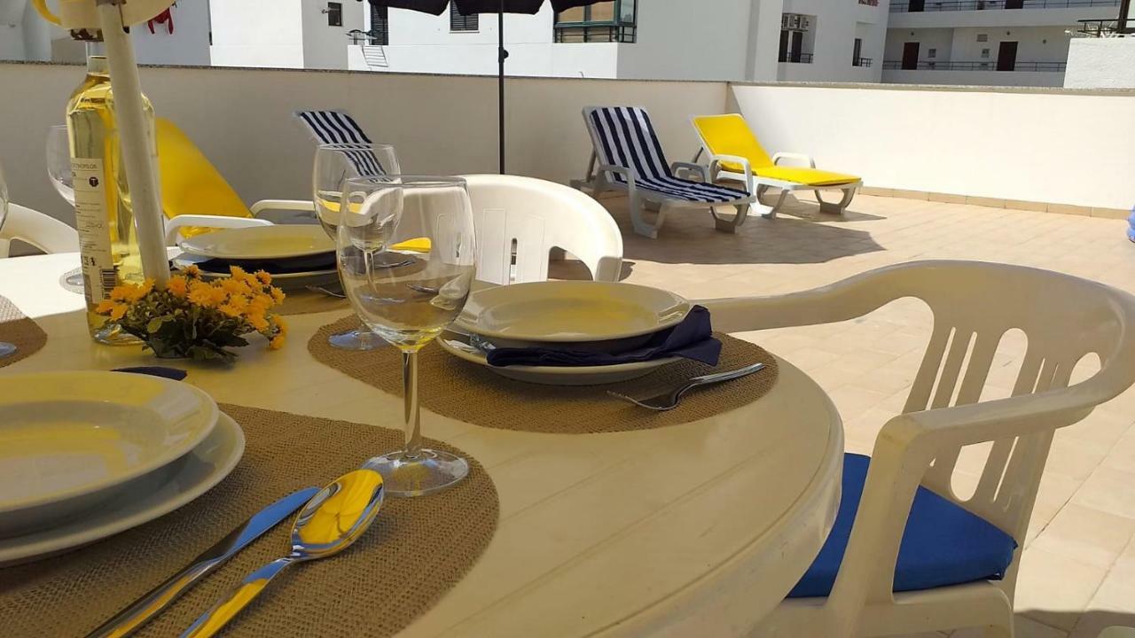 T2 Tahiti - Terraco, Familiar, Garagem, Wifi Daire Quarteira Dış mekan fotoğraf
