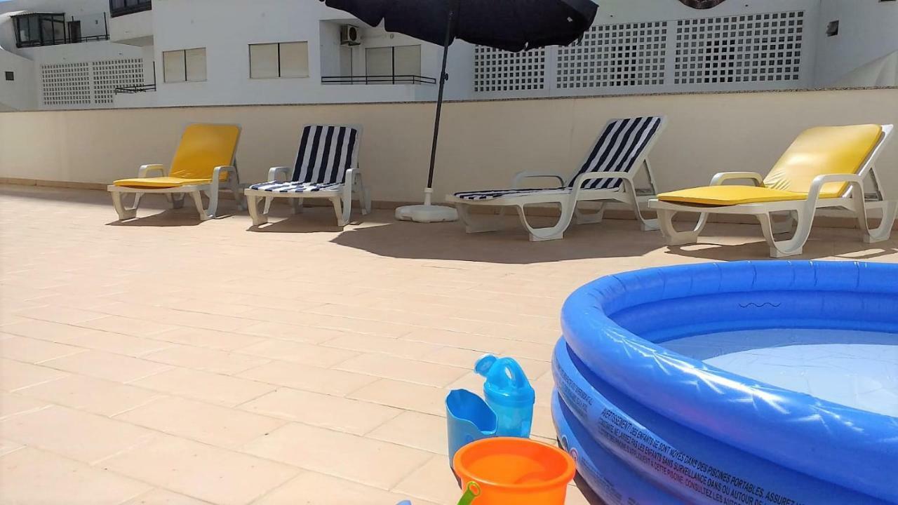 T2 Tahiti - Terraco, Familiar, Garagem, Wifi Daire Quarteira Dış mekan fotoğraf